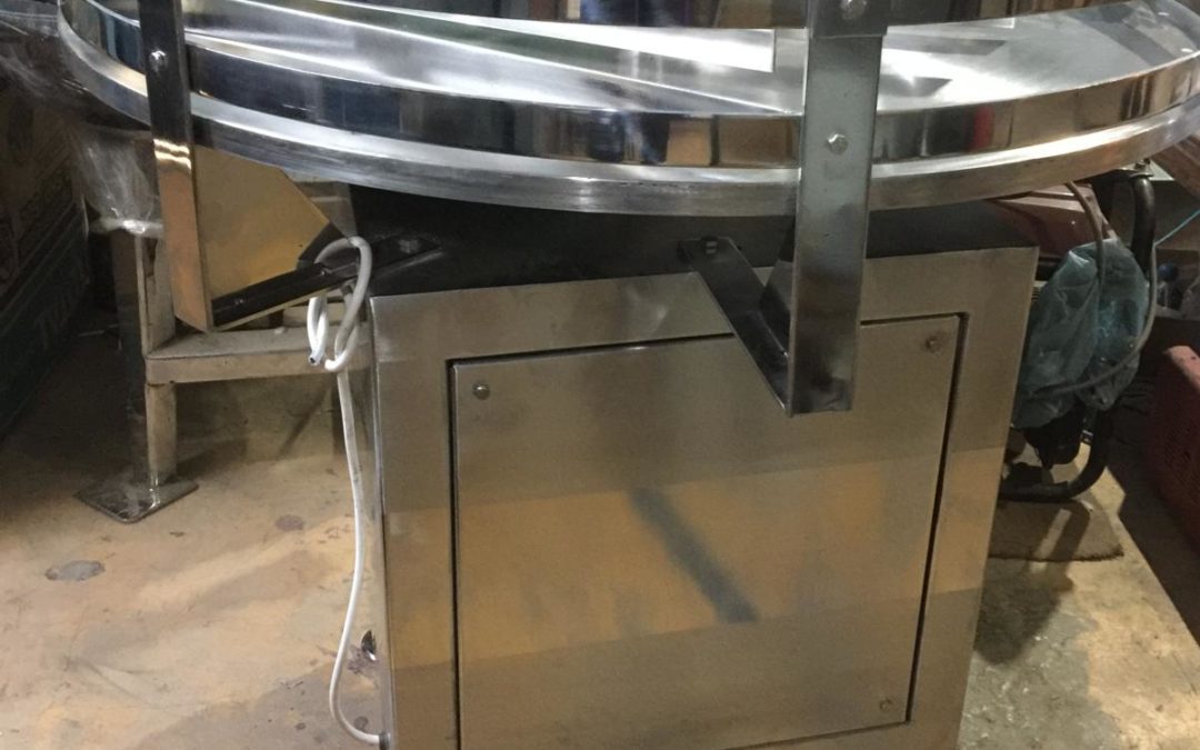 Stainless Steel Turn Table